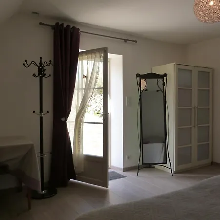 La Reine Des Prés D'hôtes Bed & Breakfast 3*